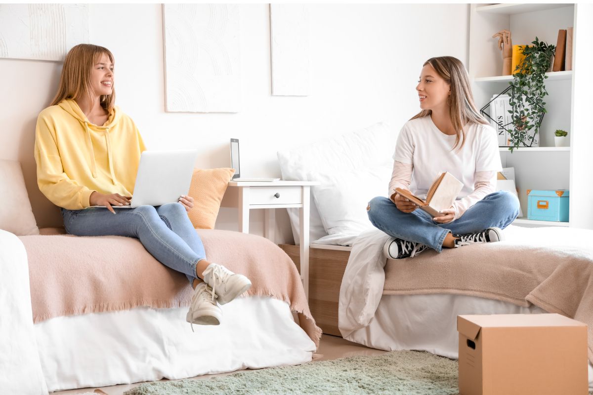 Ways to keep your dorm room smelling fresh cover image