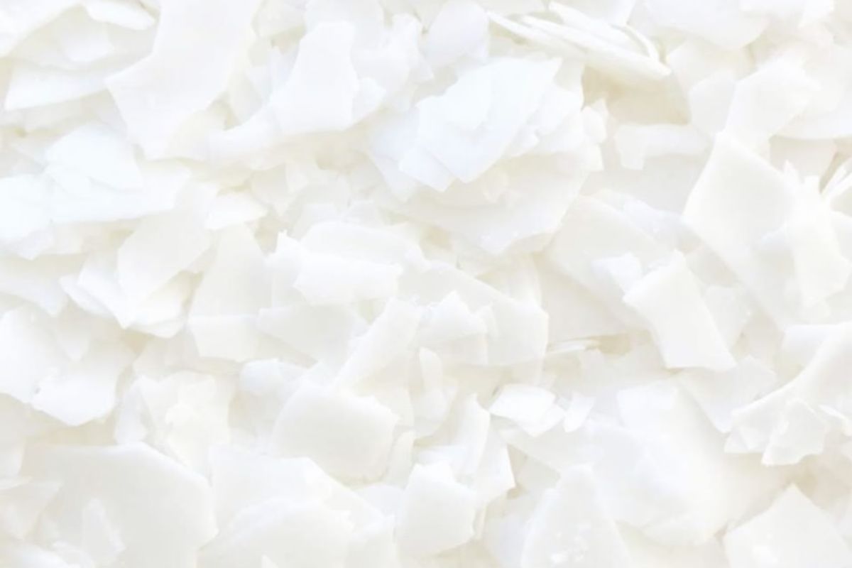 Why Coconut Wax Is Better Than Soy Wax (And Why We Use It)